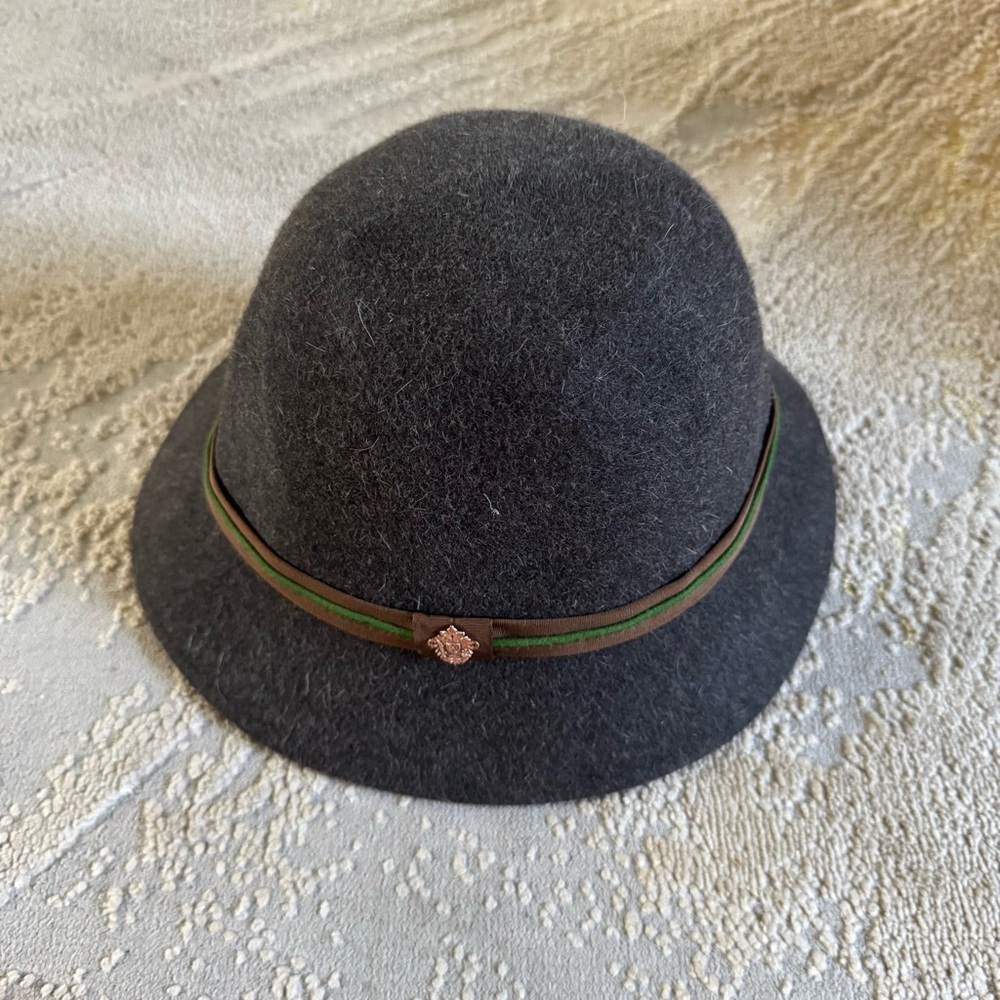 Hutmacher Zapf felt gray hat brown olive green ribbon with gold